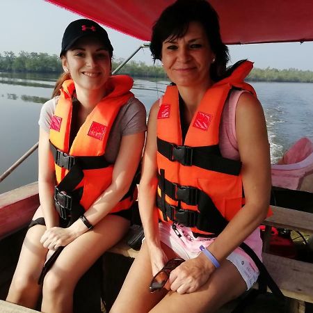 Rainbow Beach Hotel Hikkaduwa Bagian luar foto