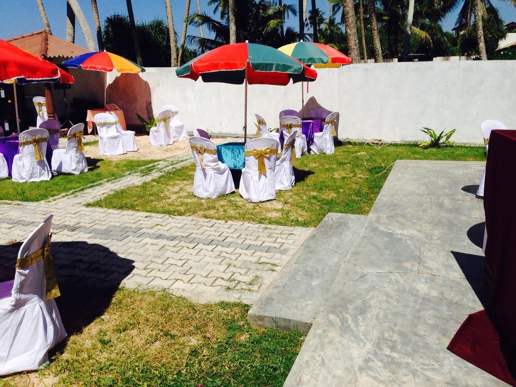 Rainbow Beach Hotel Hikkaduwa Bagian luar foto