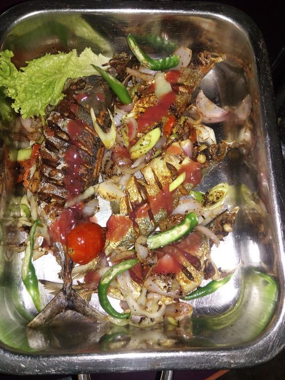 Rainbow Beach Hotel Hikkaduwa Bagian luar foto