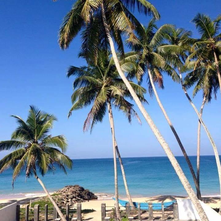Rainbow Beach Hotel Hikkaduwa Bagian luar foto