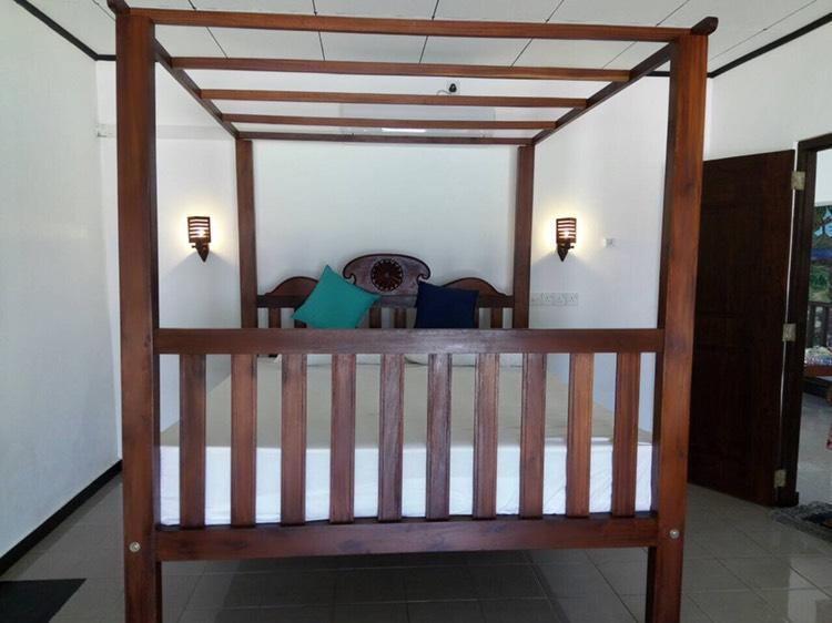Rainbow Beach Hotel Hikkaduwa Bagian luar foto