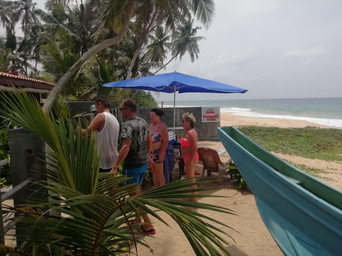 Rainbow Beach Hotel Hikkaduwa Bagian luar foto